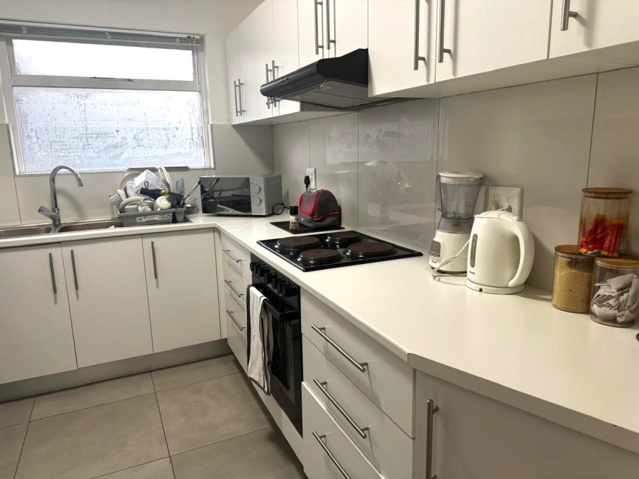 2 Bedroom Property for Sale in Sea Point Western Cape